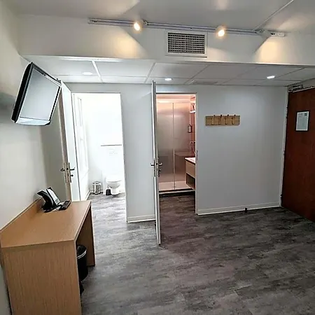 Hostel Pb - Gare *